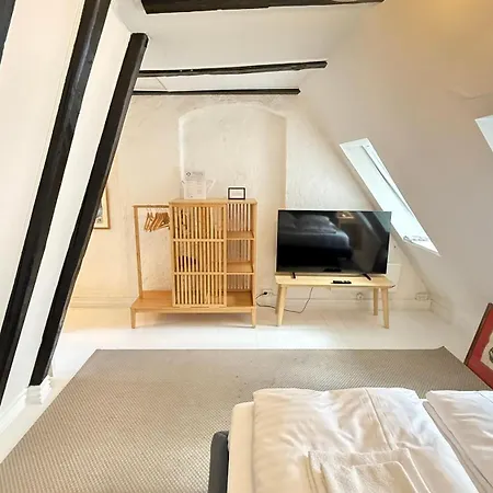 Ξενοδοχείο με διαμερίσματα Latin Quater