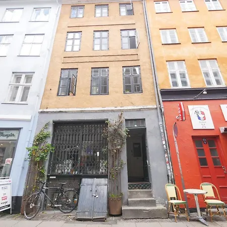 Hotel apartamentowy Latin Quater
